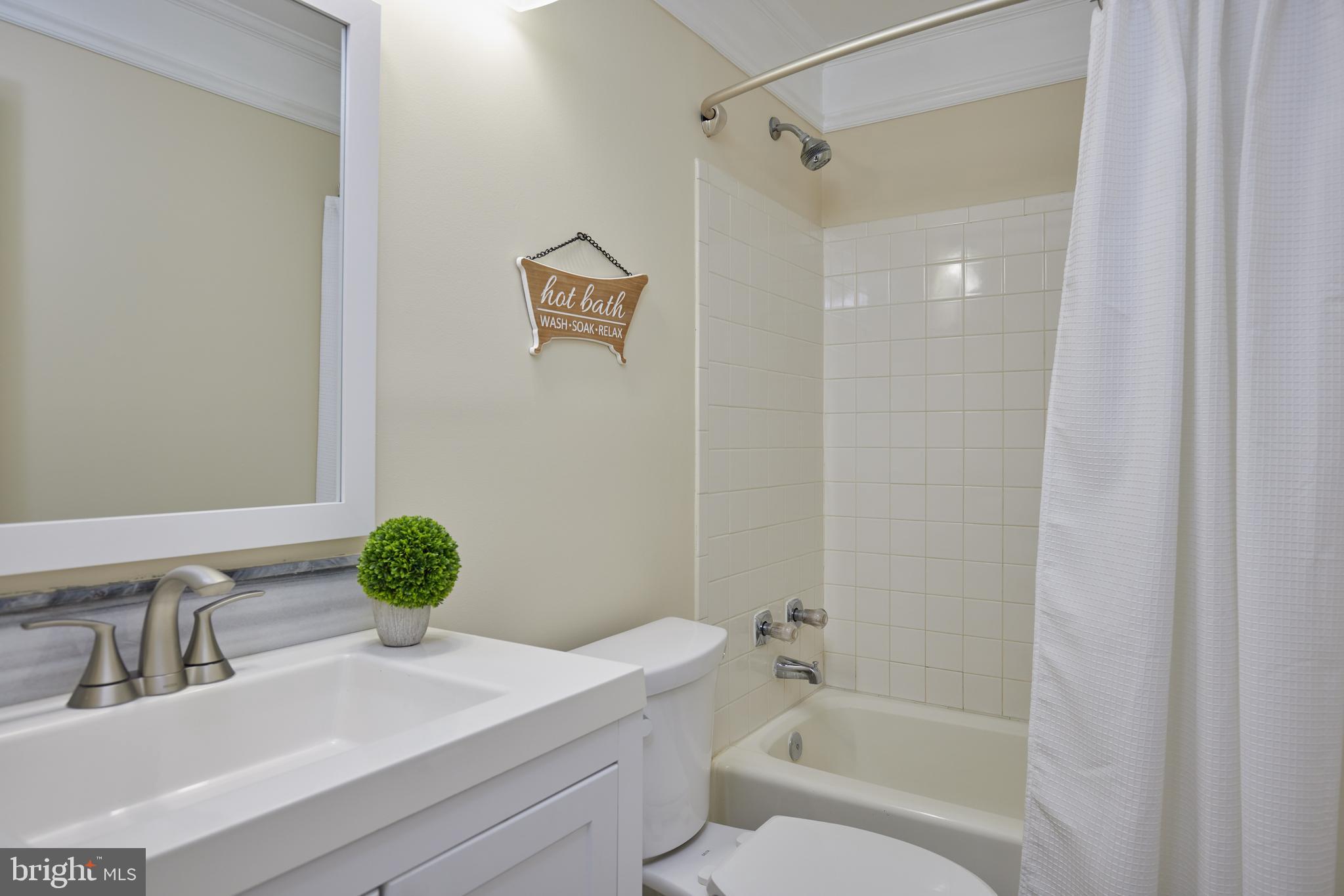 MEADOWGATE - Residential