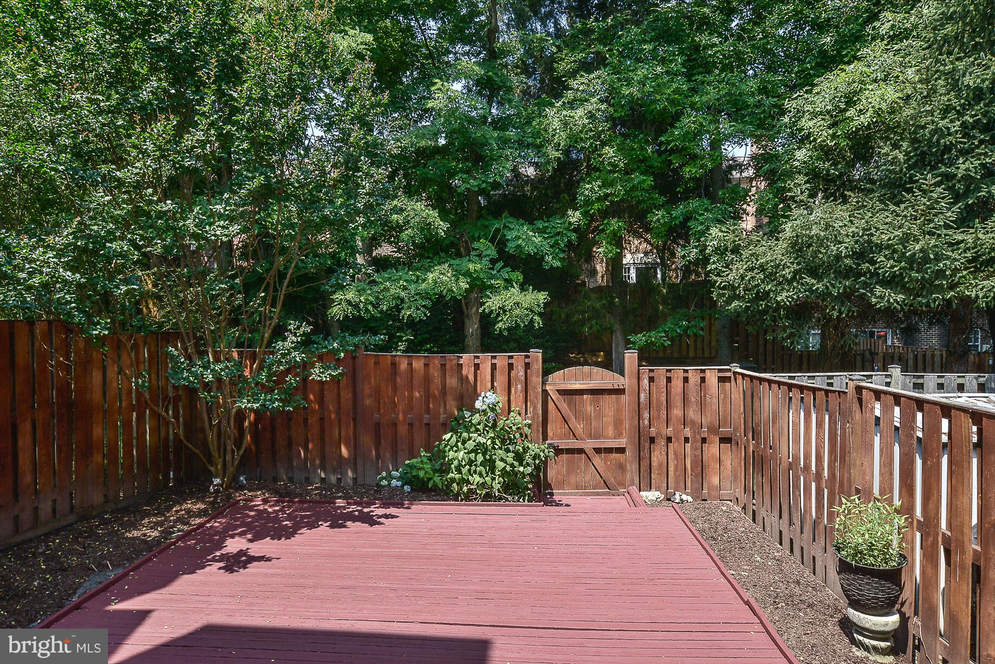 GLEN COVE - Residential