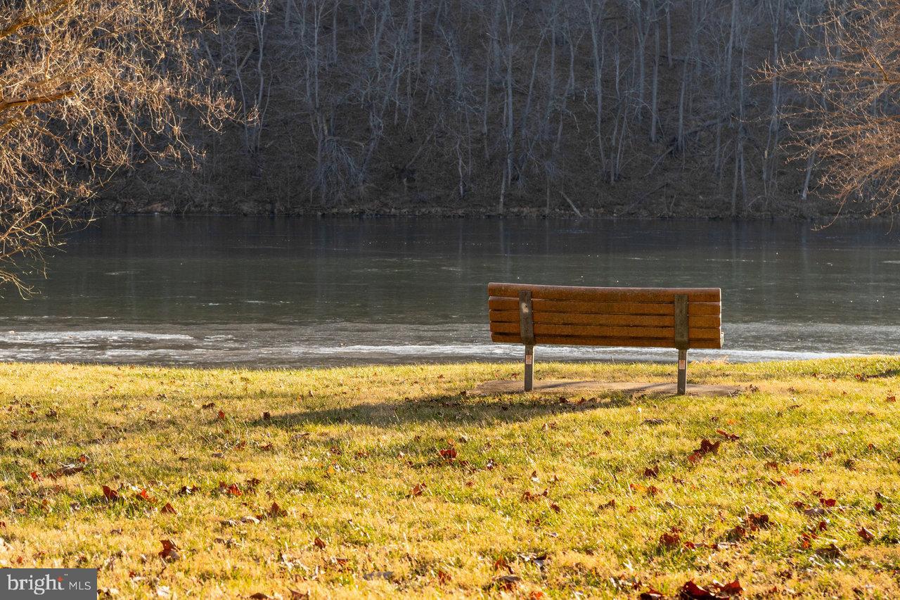 EGYPT BEND ESTATES - Residential