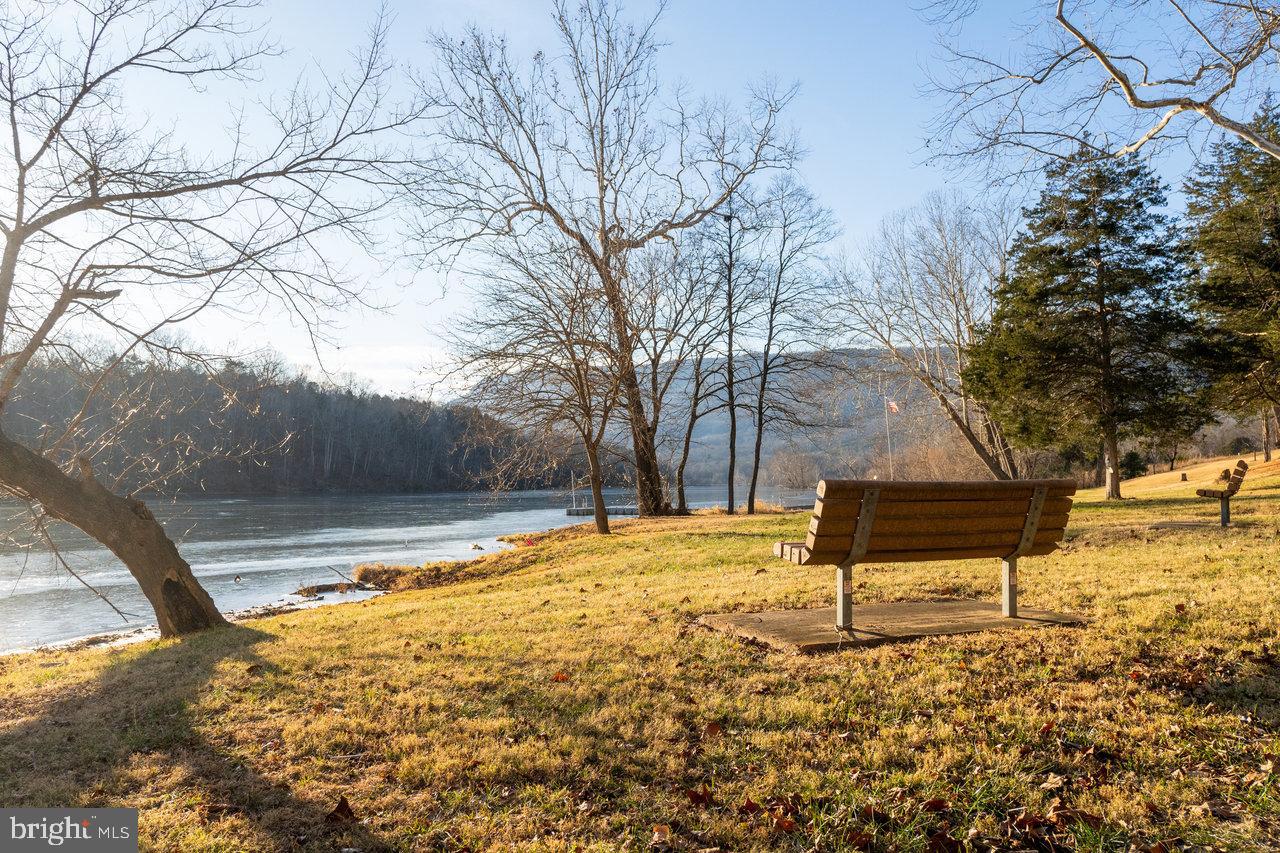 EGYPT BEND ESTATES - Residential