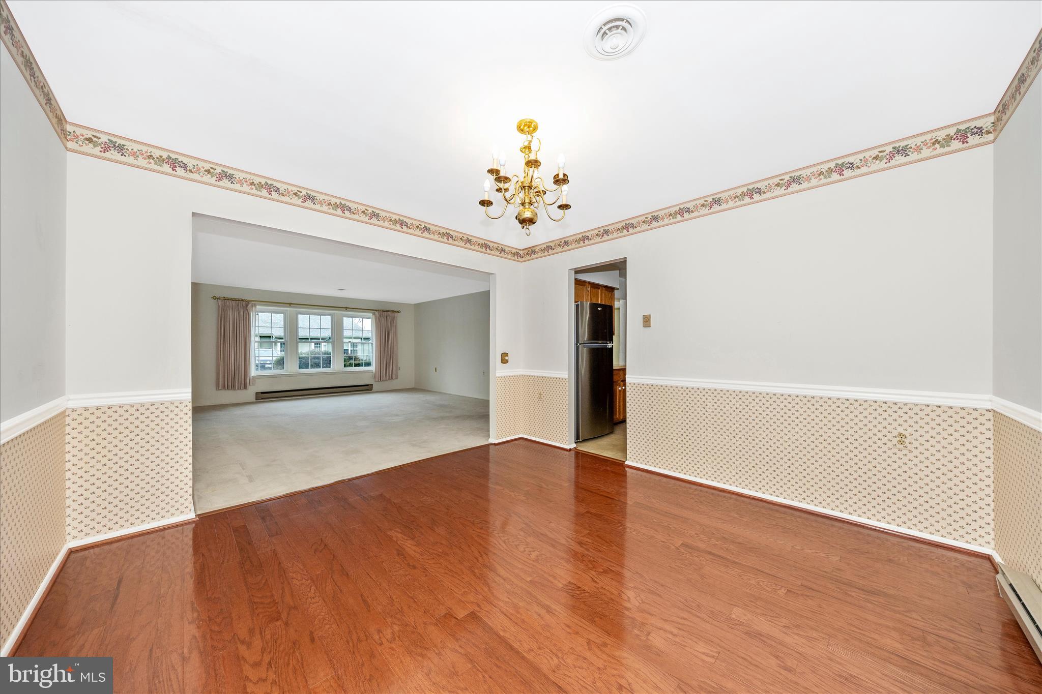 CRESTWOOD VILLAGE - Residential