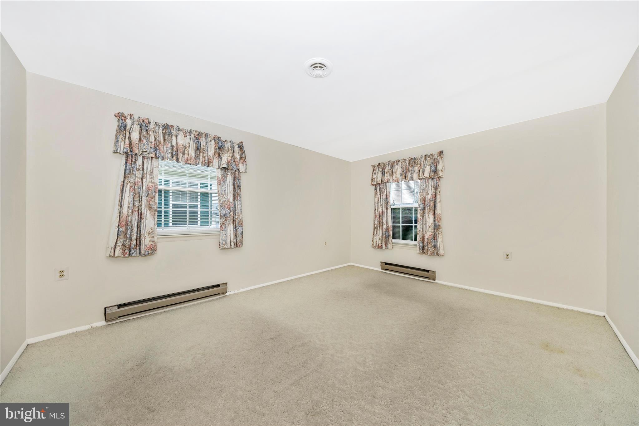 CRESTWOOD VILLAGE - Residential