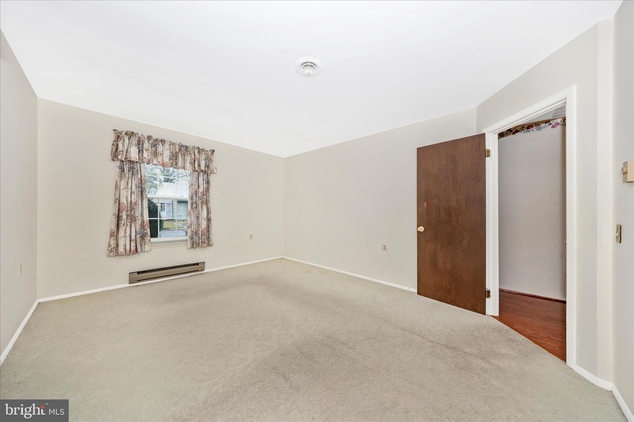 CRESTWOOD VILLAGE - Residential