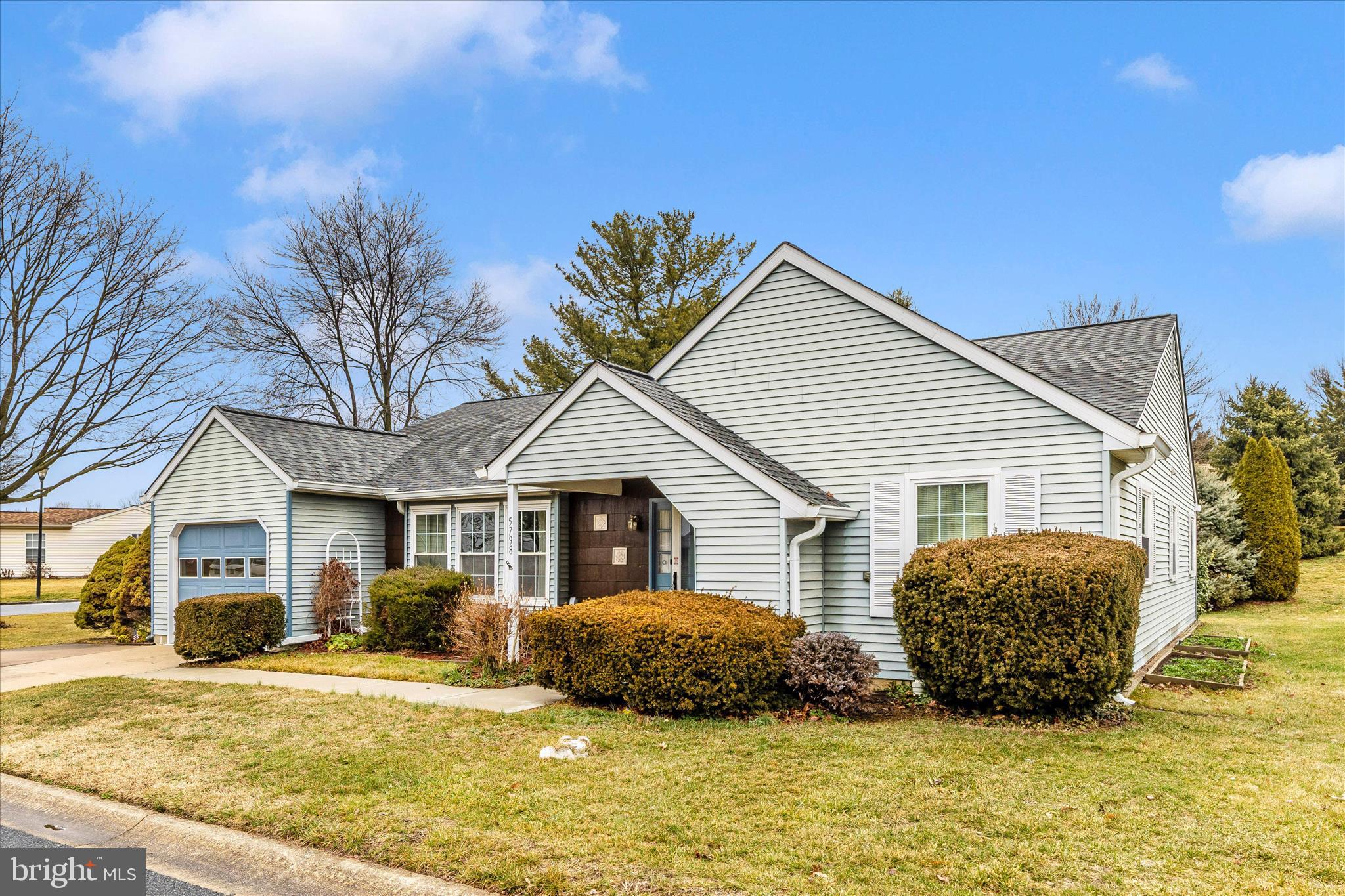 CRESTWOOD VILLAGE - Residential