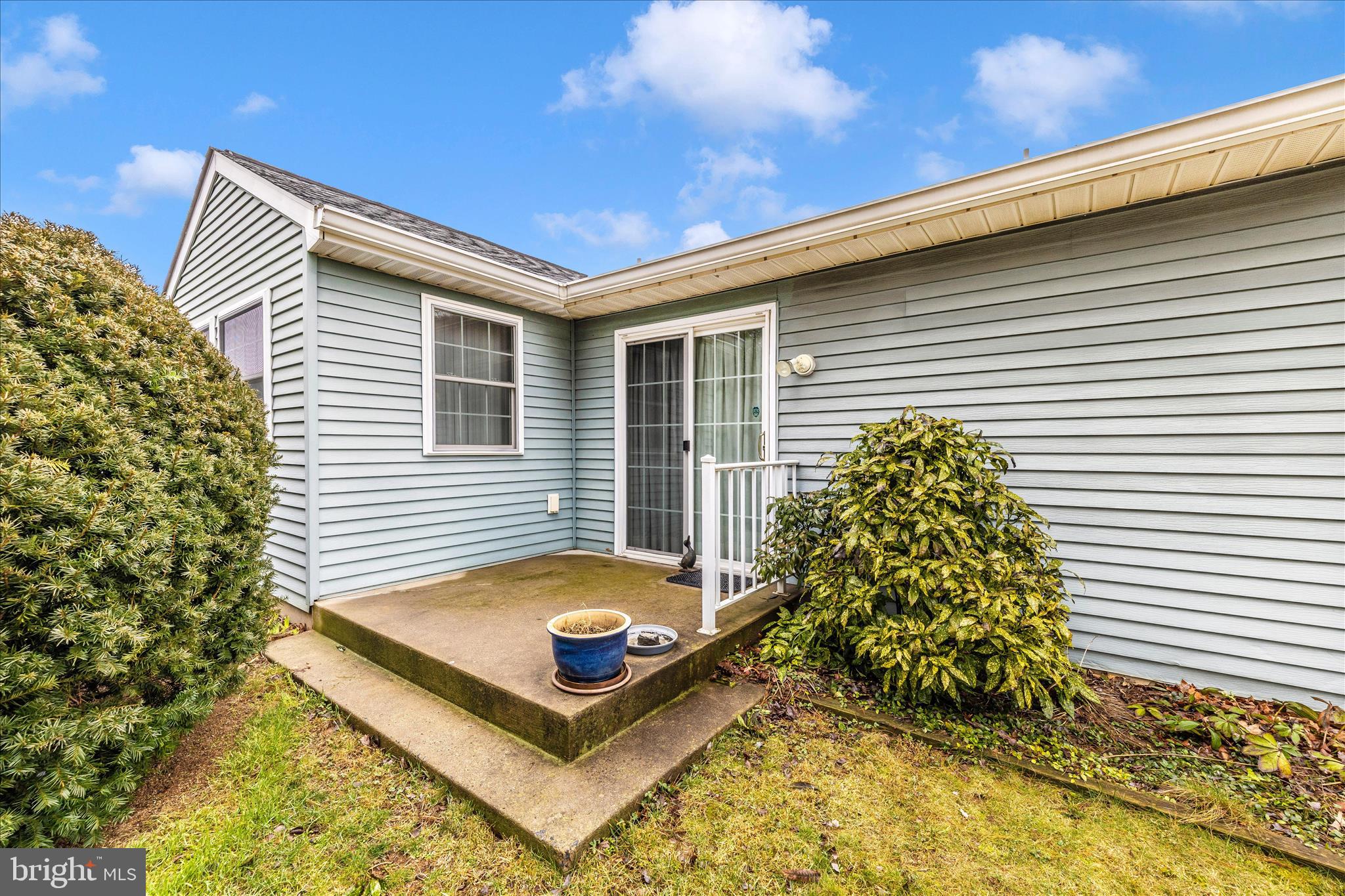 CRESTWOOD VILLAGE - Residential