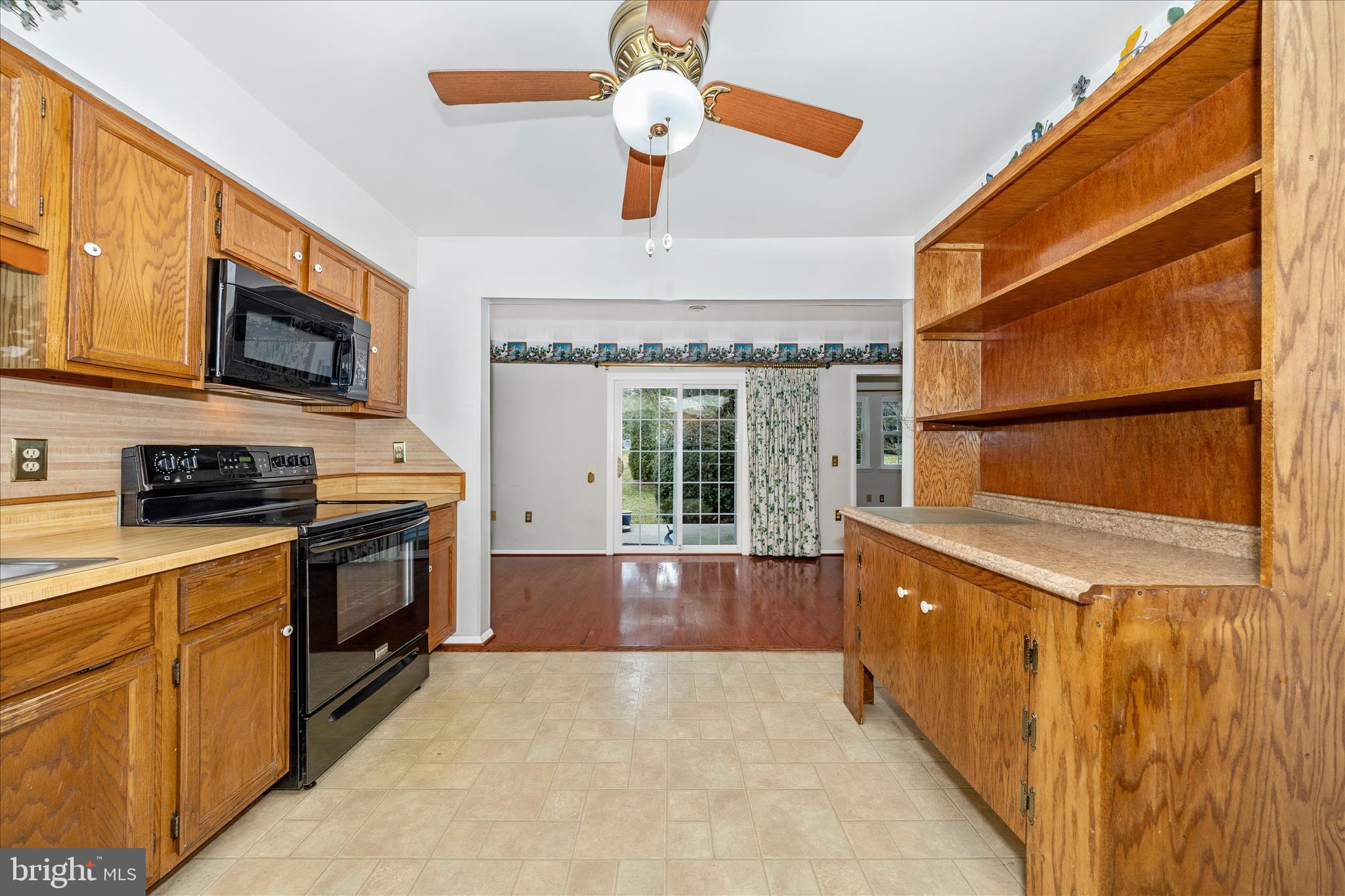 CRESTWOOD VILLAGE - Residential