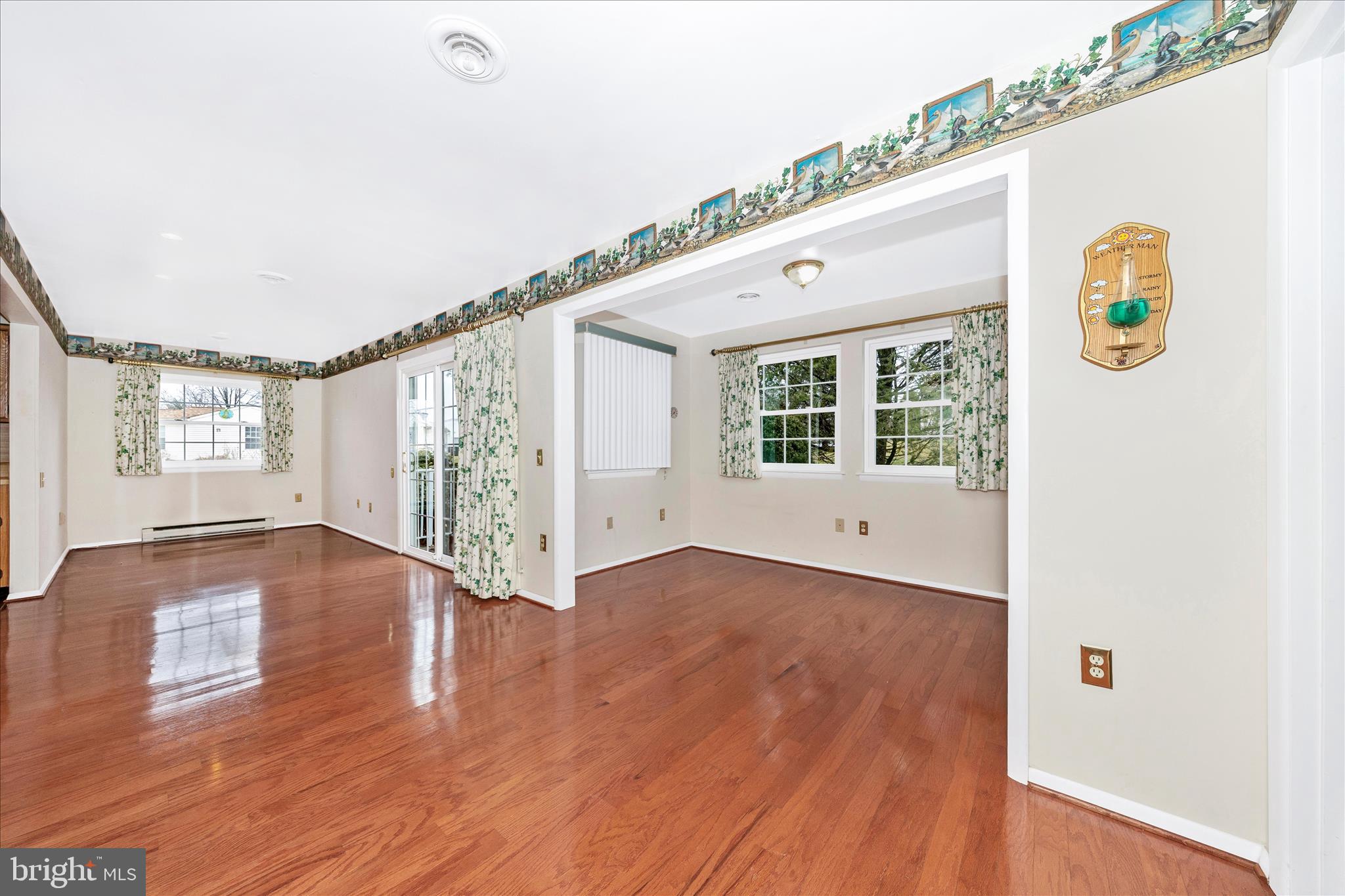 CRESTWOOD VILLAGE - Residential