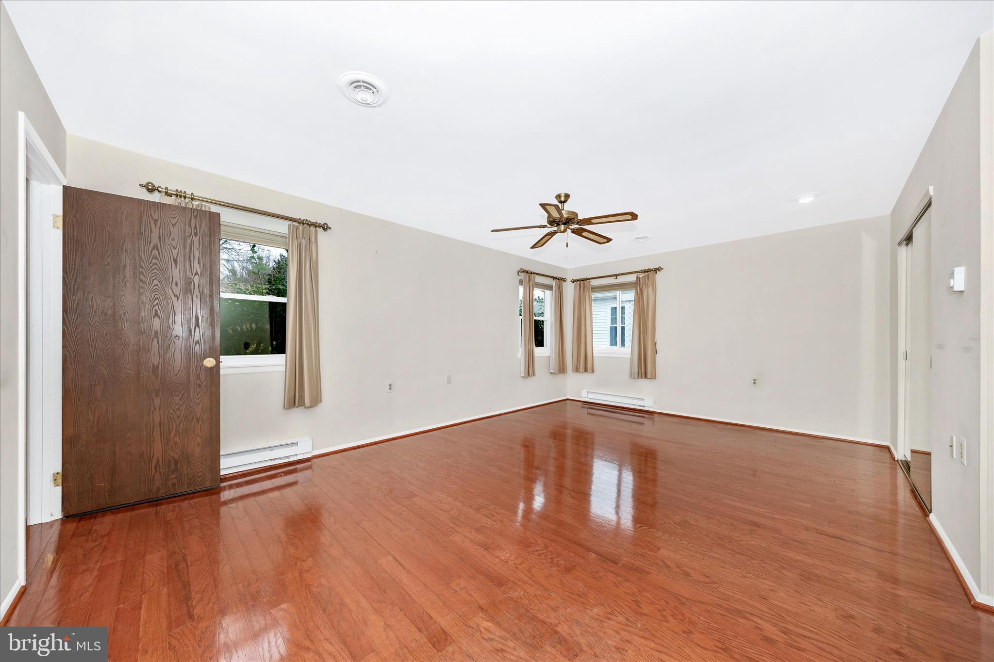 CRESTWOOD VILLAGE - Residential