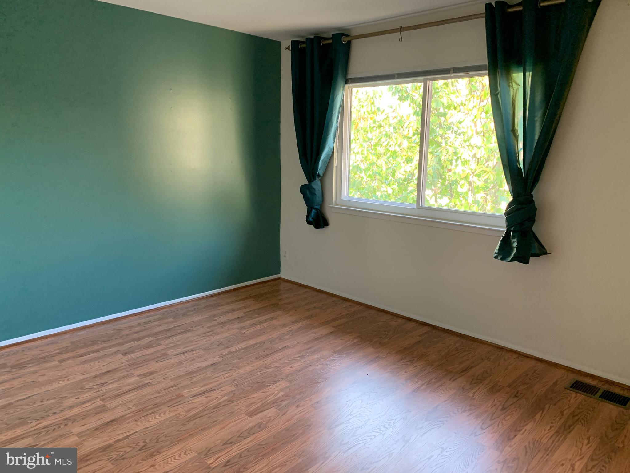 MOSBY WOODS TH CONDOS - Residential Lease