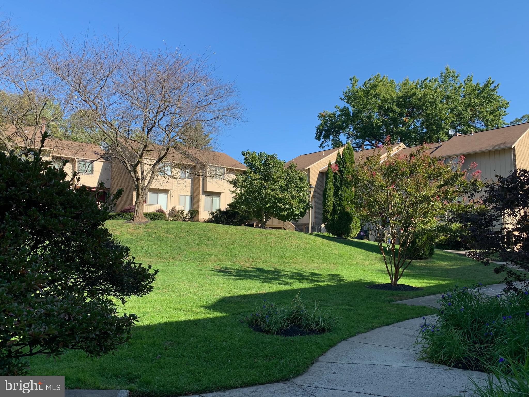 MOSBY WOODS TH CONDOS - Residential Lease