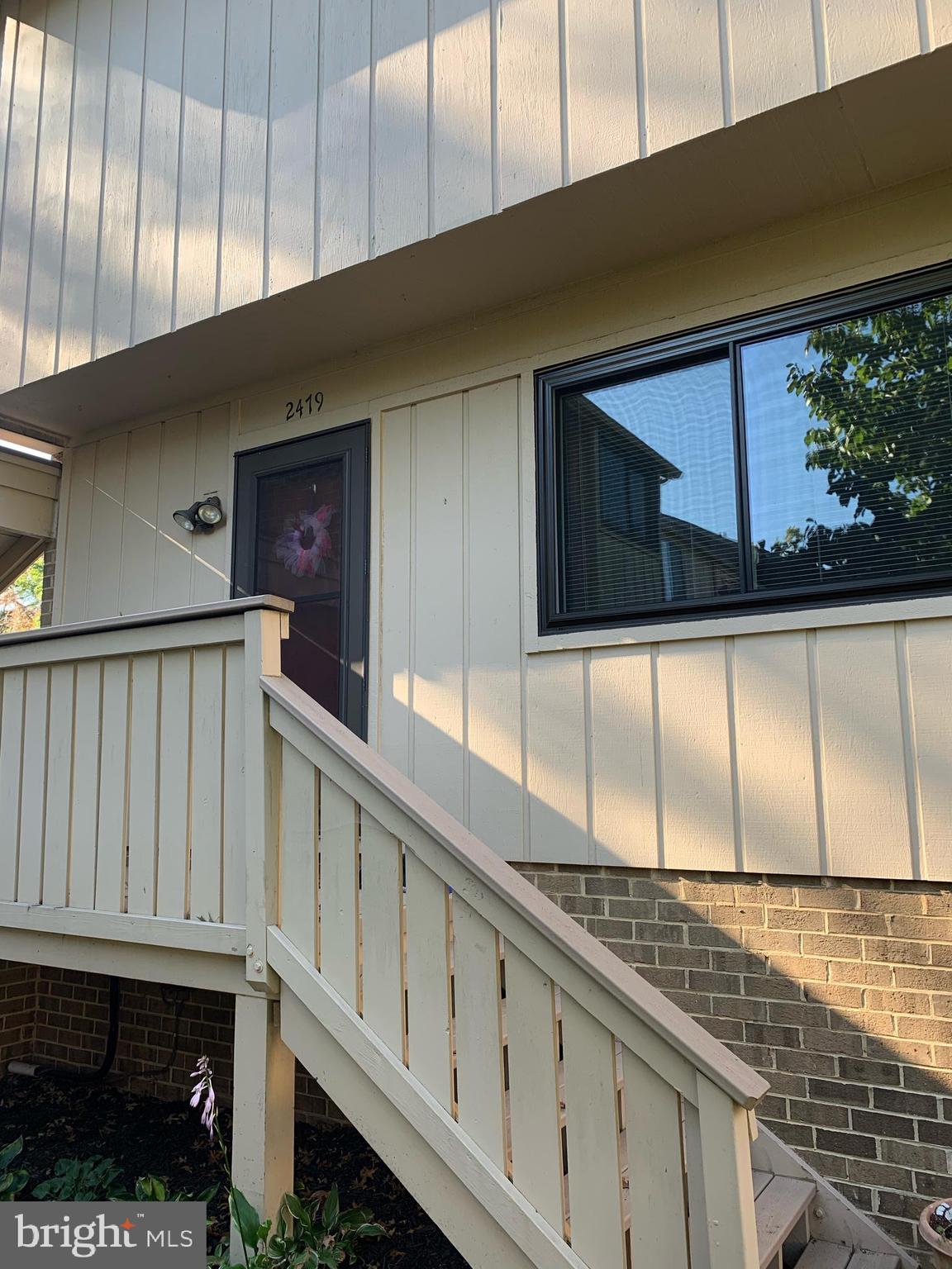 MOSBY WOODS TH CONDOS - Residential Lease