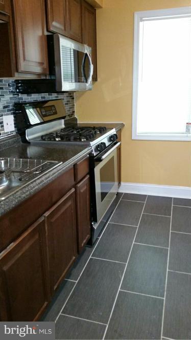 IDLEWOOD - Residential Lease