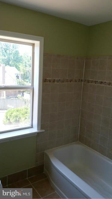 IDLEWOOD - Residential Lease