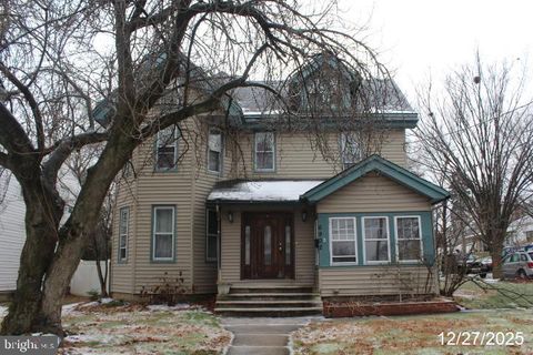 Photo of 6902 Walnut Avenue, PENNSAUKEN, NJ 08109 (MLS # NJCD2109906)