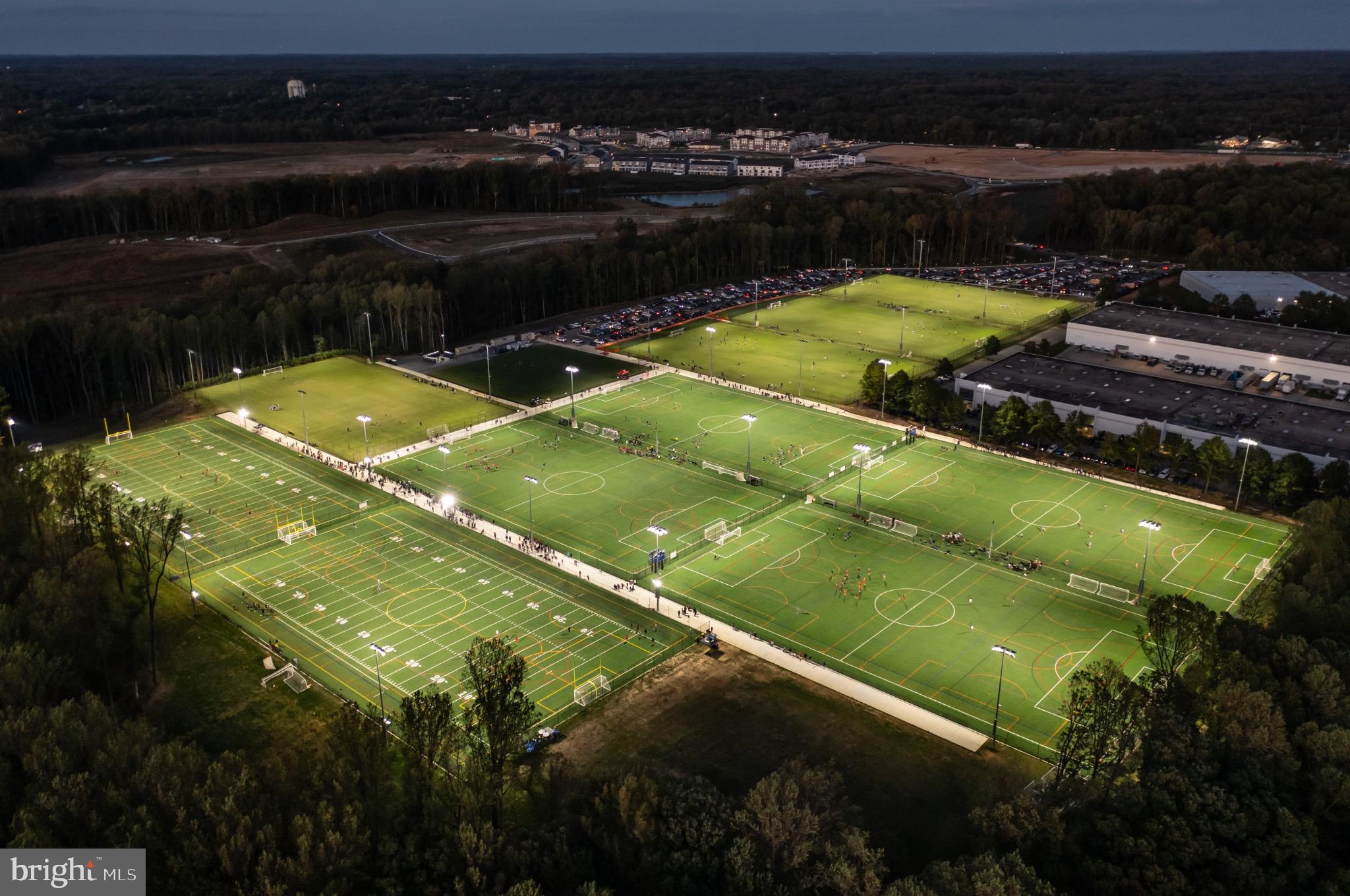 SOUTH LAKE - Residential