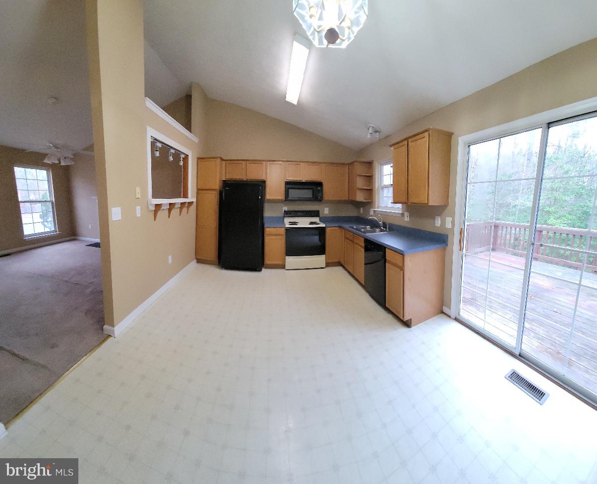 LANCASTER GATE - Residential Lease