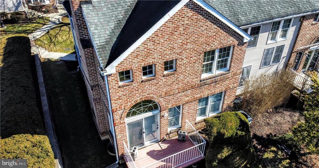 PARK PLACE CONDOS - Residential