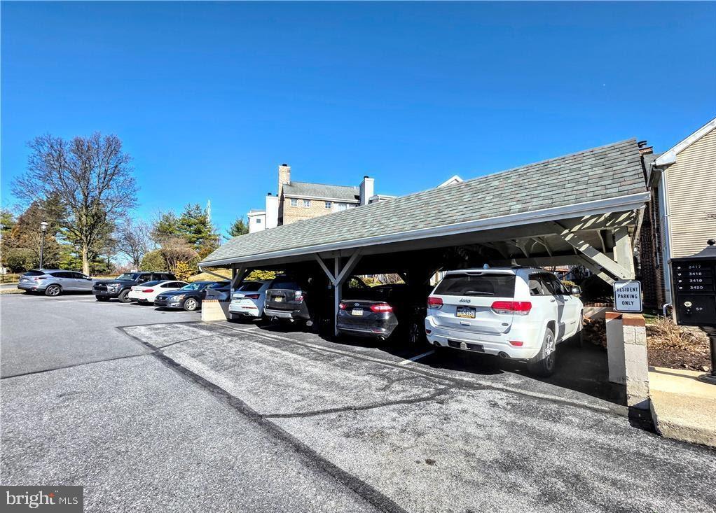 PARK PLACE CONDOS - Residential