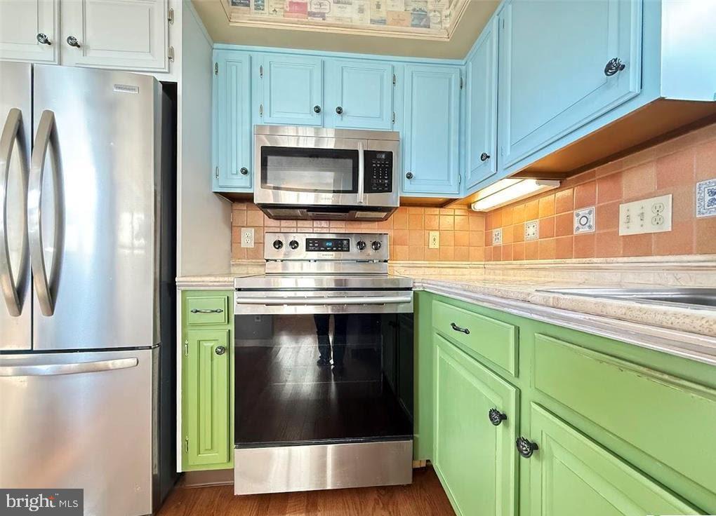 PARK PLACE CONDOS - Residential