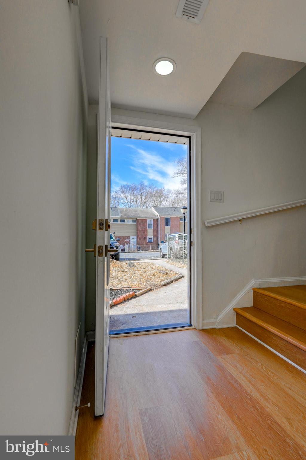 BEL PRE SQUARE - Residential