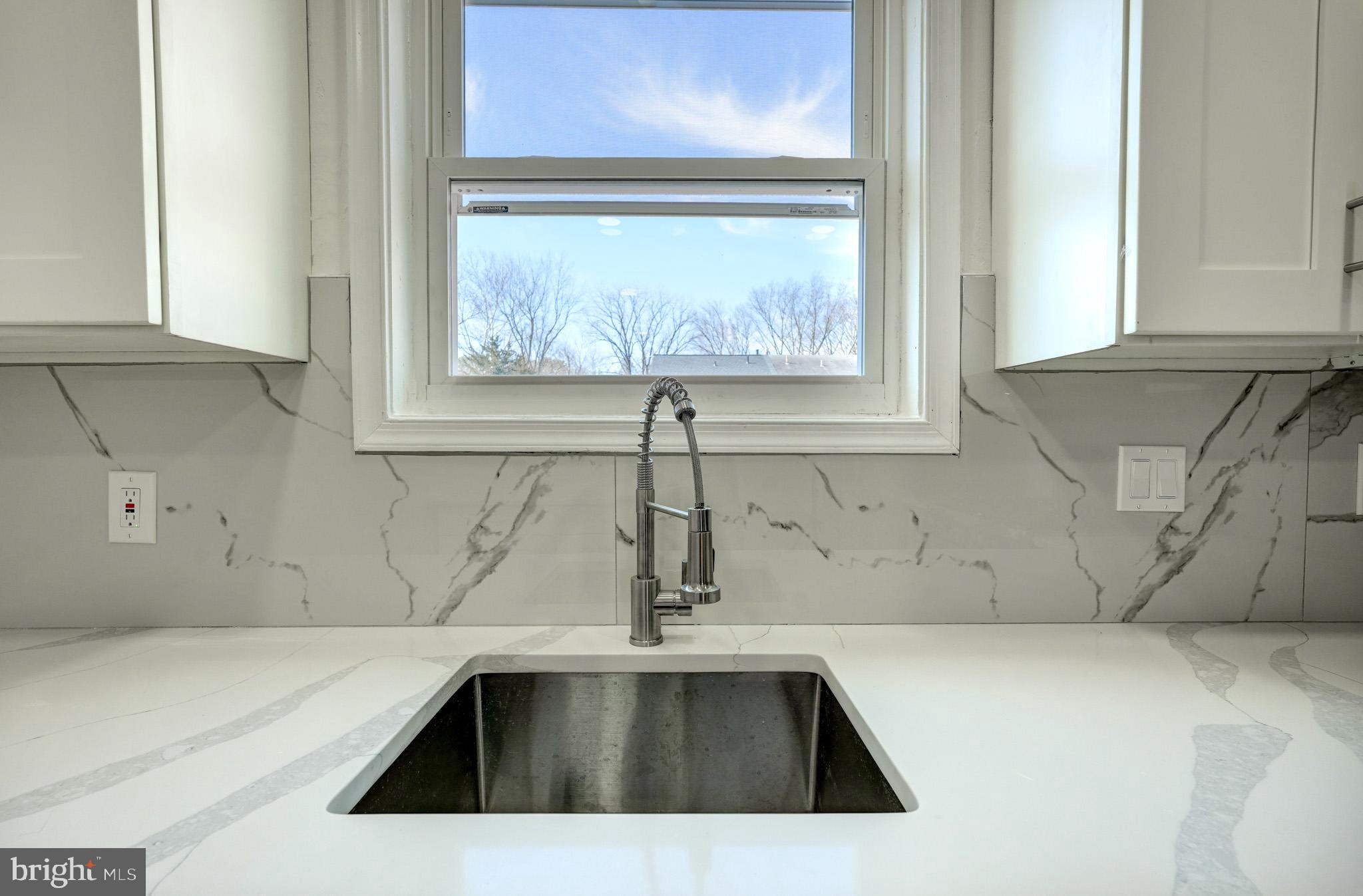 BEL PRE SQUARE - Residential