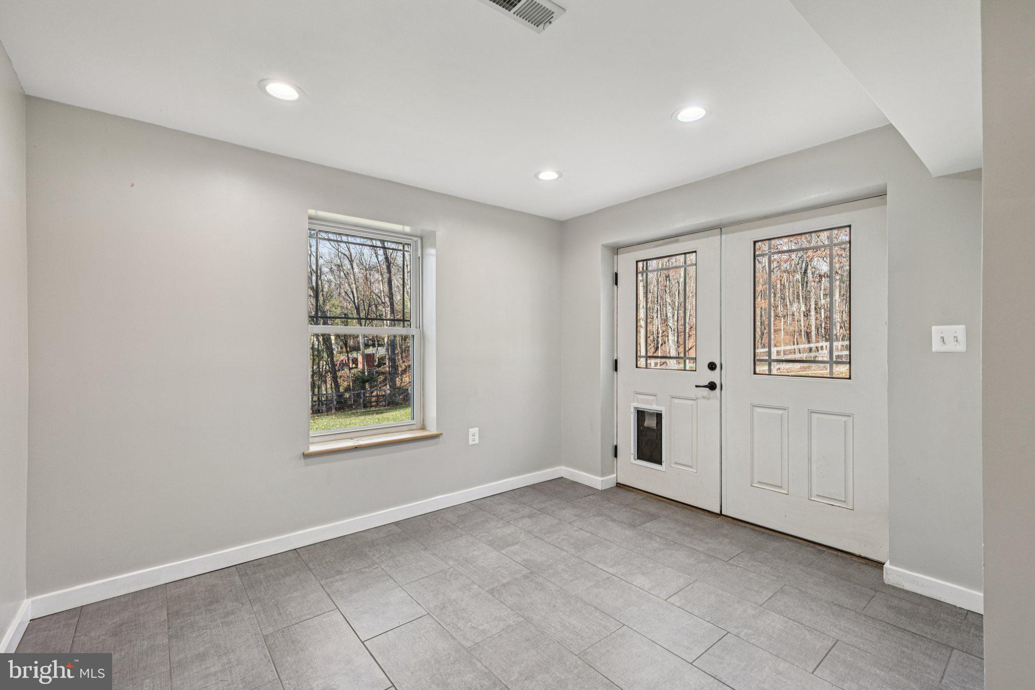 MINERAL SPRINGS - Residential