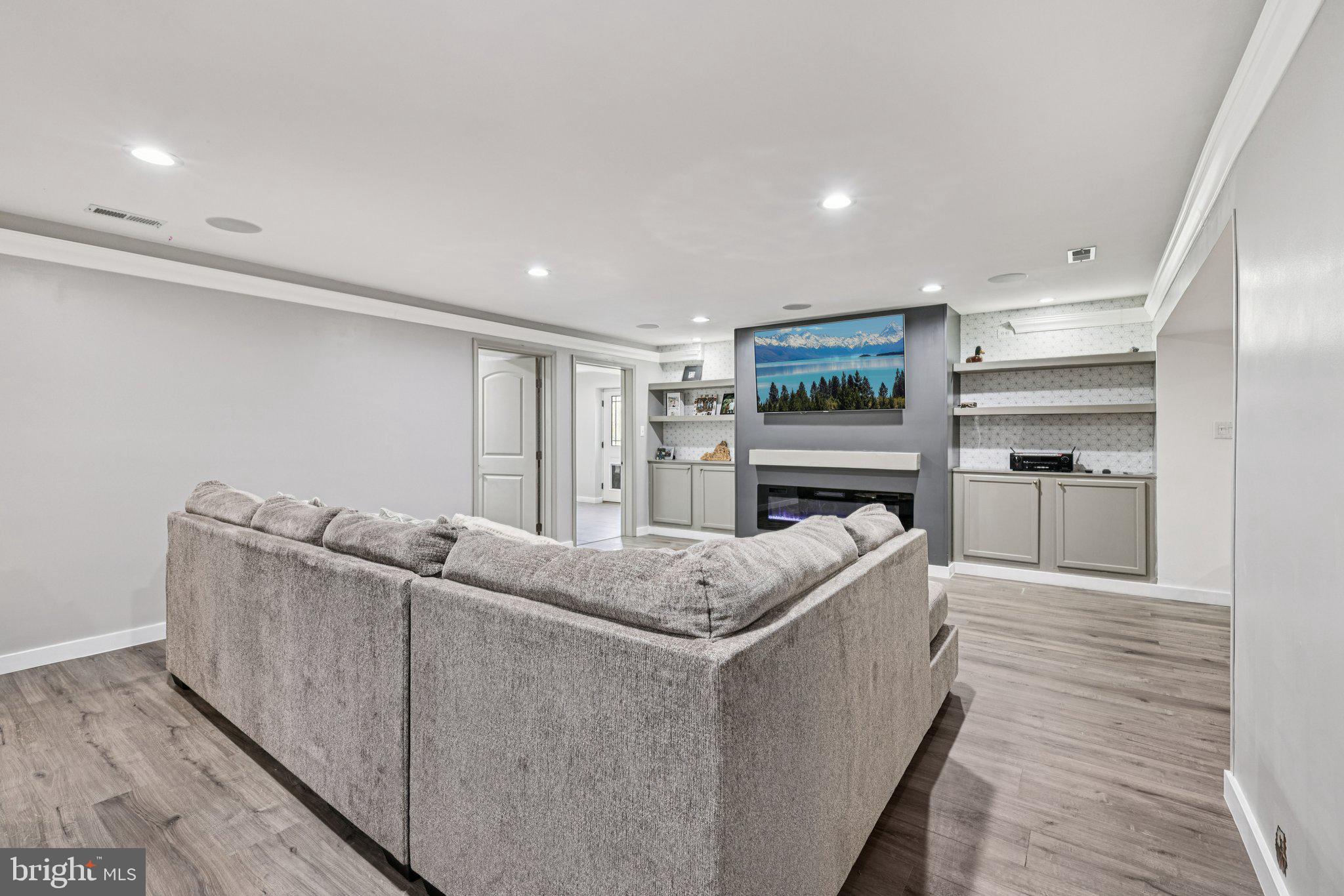 MINERAL SPRINGS - Residential