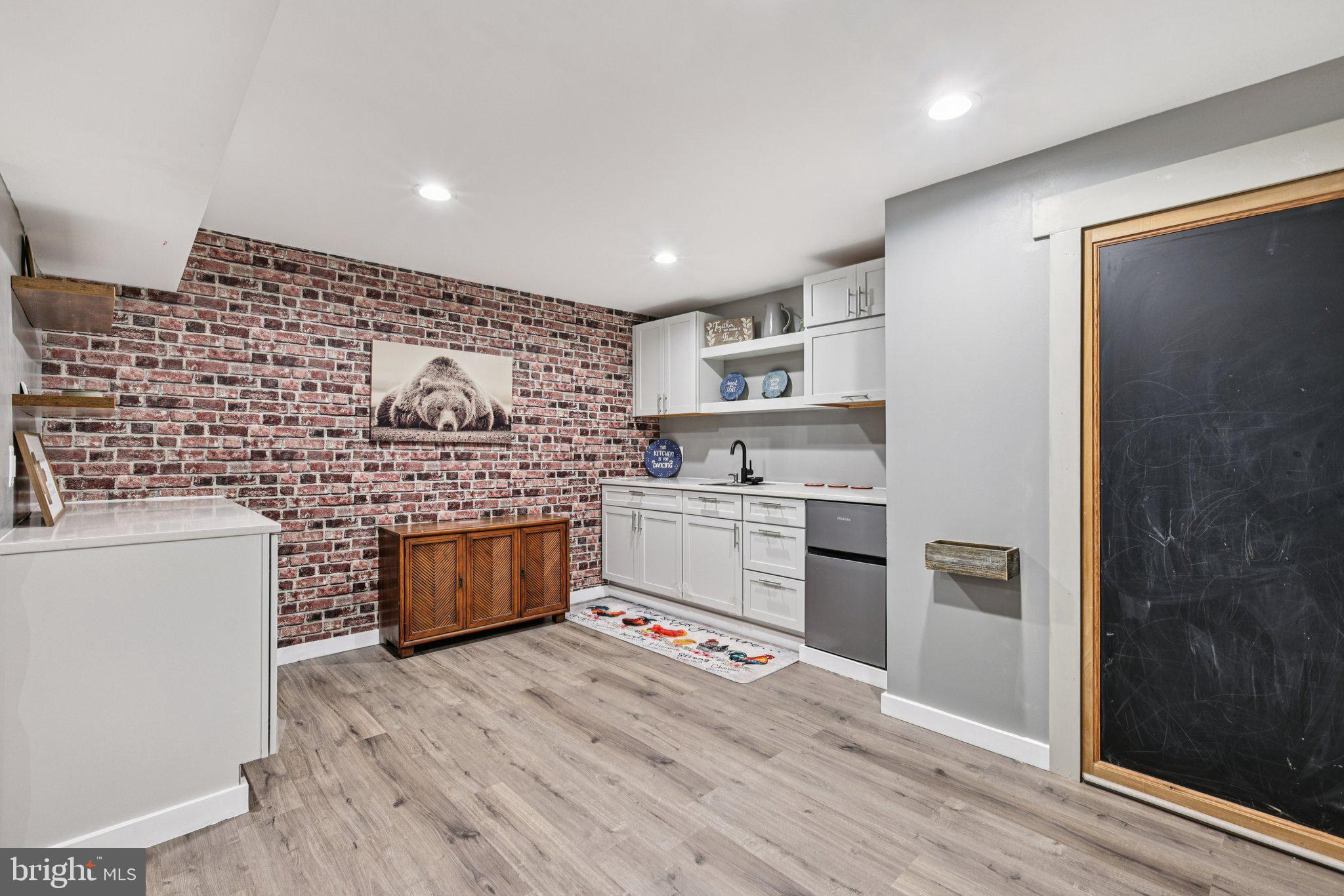 MINERAL SPRINGS - Residential