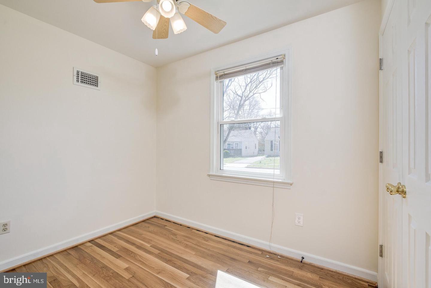 RIVERDALE PARK - Residential Lease