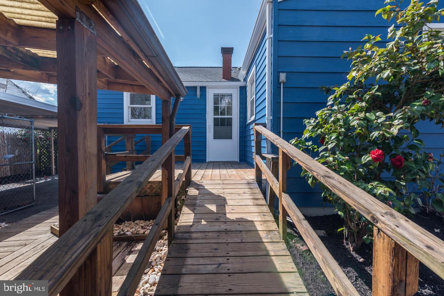 RIVERDALE PARK - Residential Lease