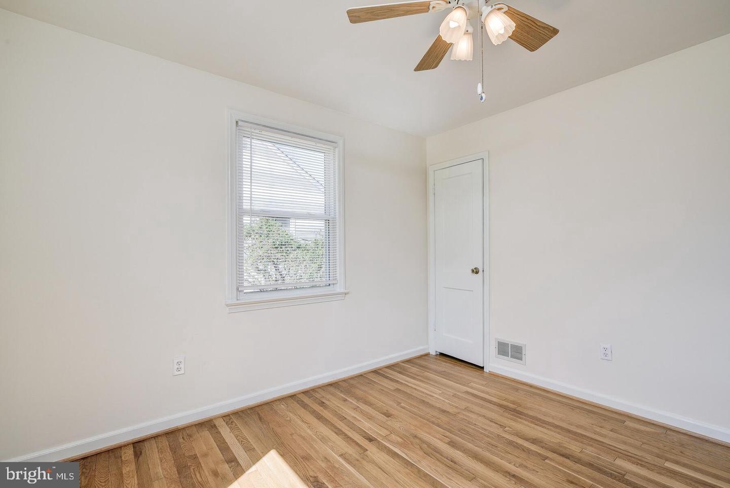 RIVERDALE PARK - Residential Lease