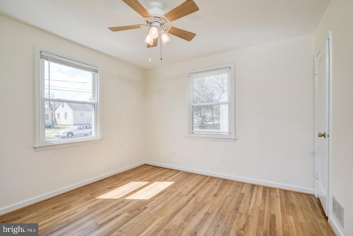 RIVERDALE PARK - Residential Lease