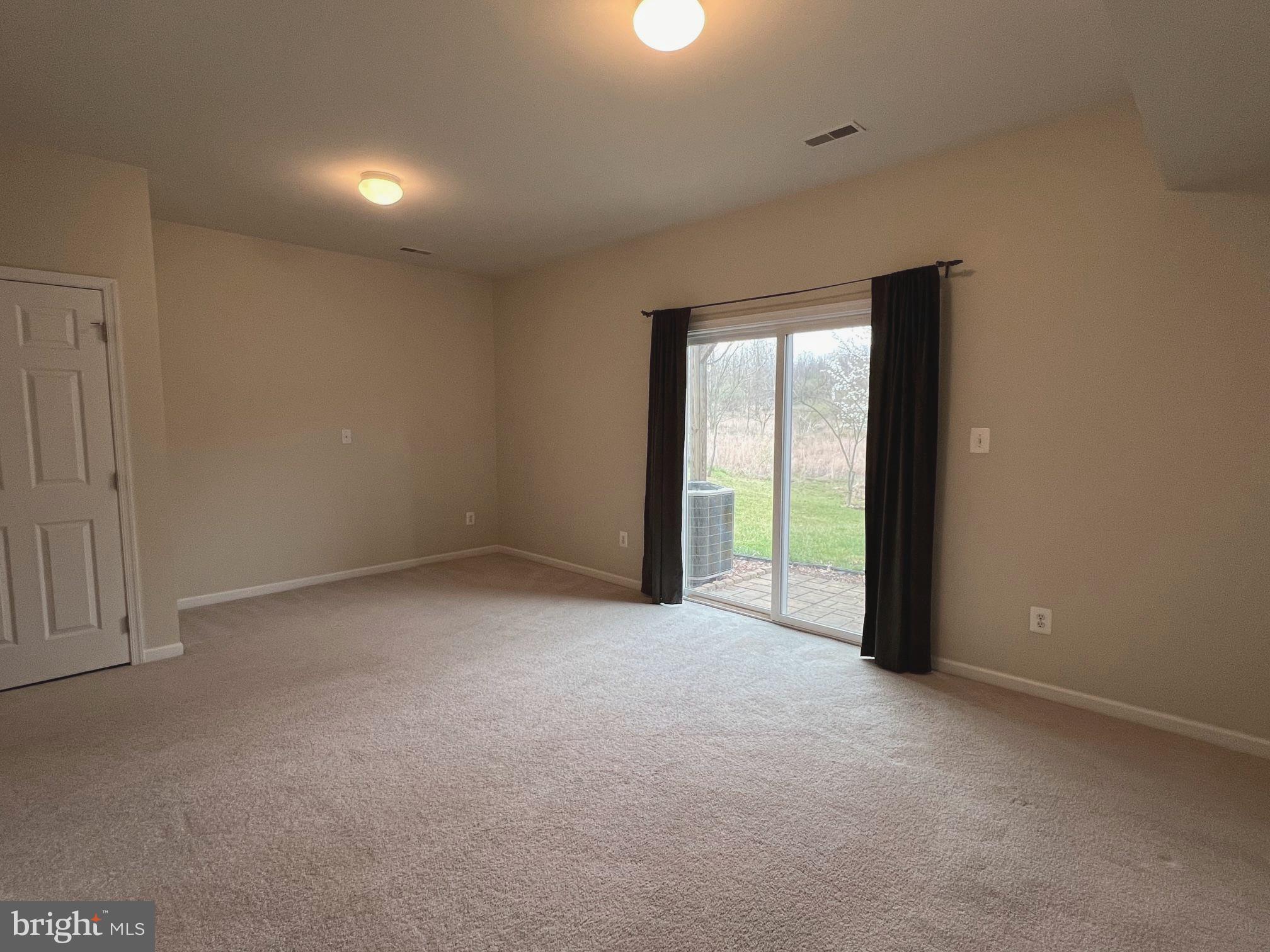 MARTINSBURG STATION - Residential Lease