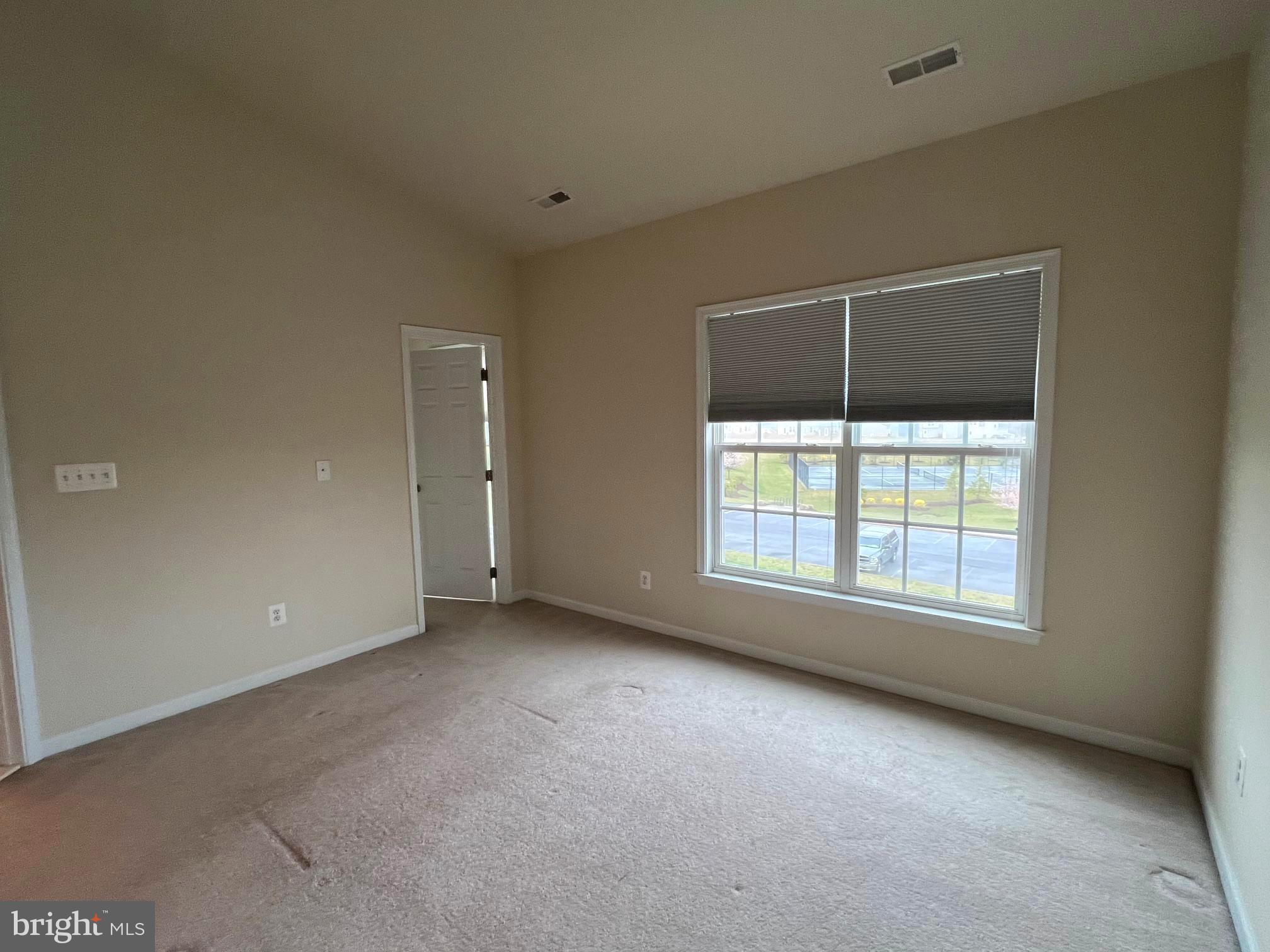 MARTINSBURG STATION - Residential Lease