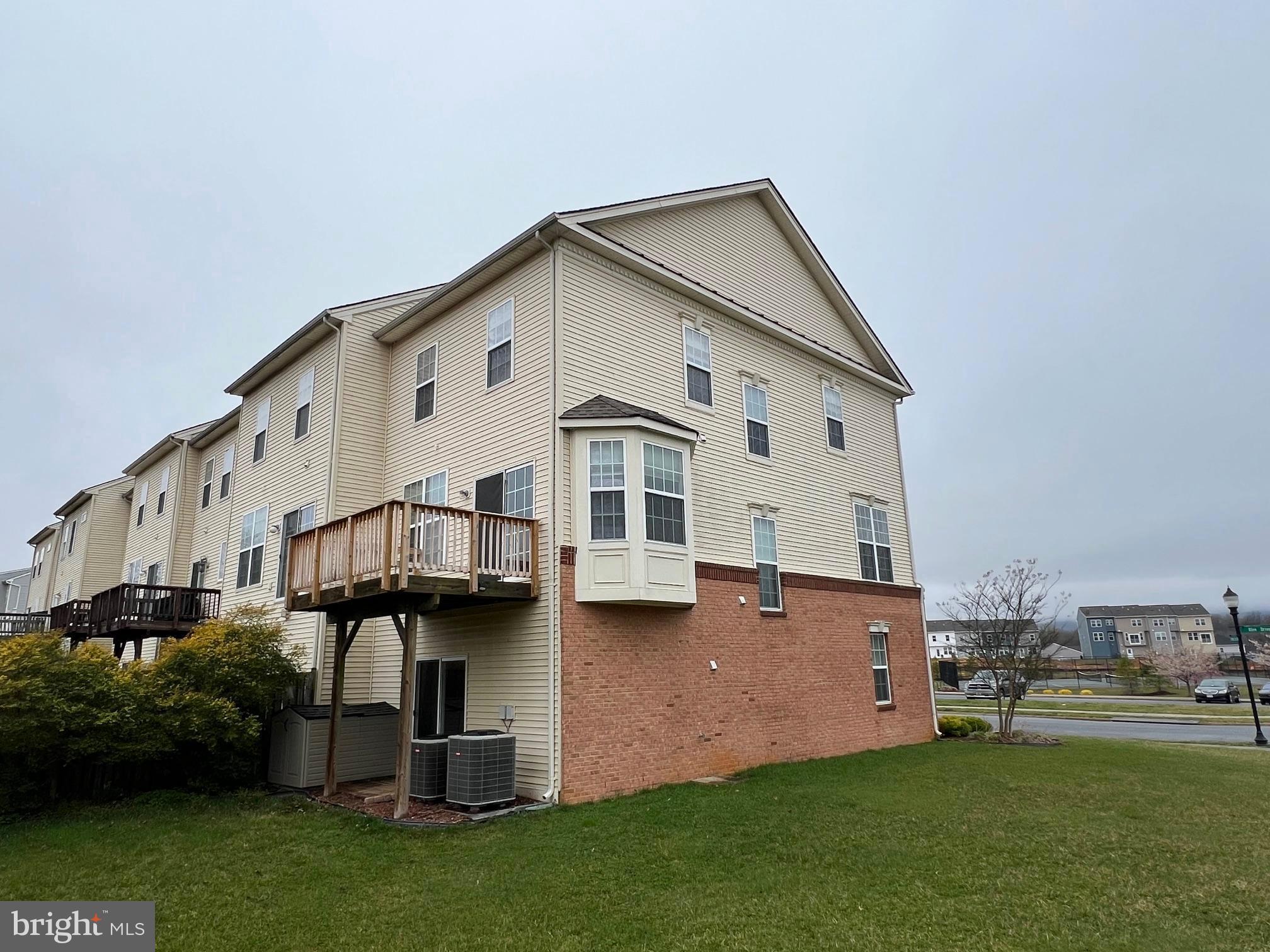MARTINSBURG STATION - Residential Lease
