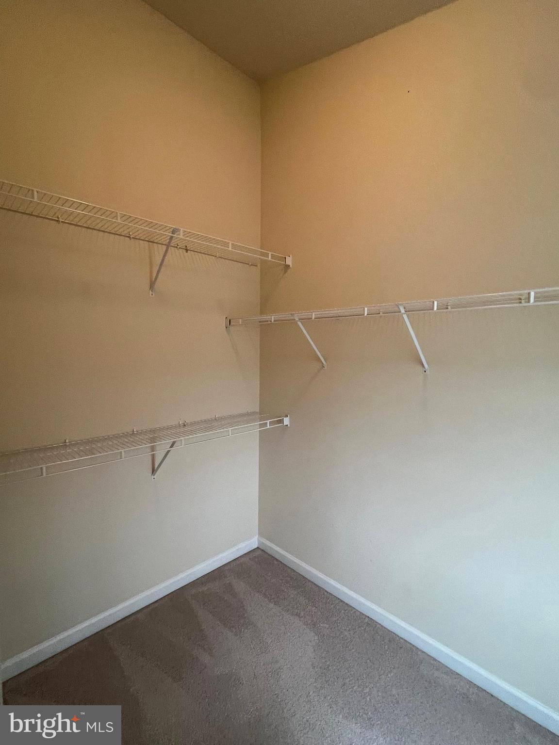 MARTINSBURG STATION - Residential Lease