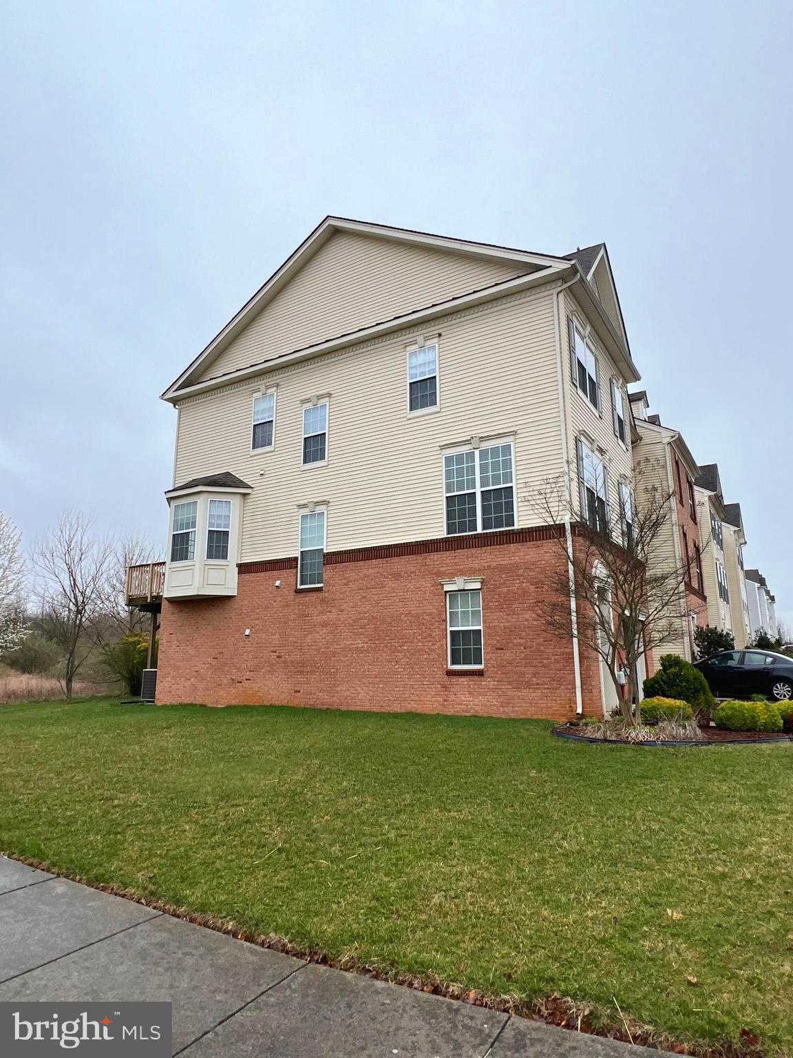 MARTINSBURG STATION - Residential Lease