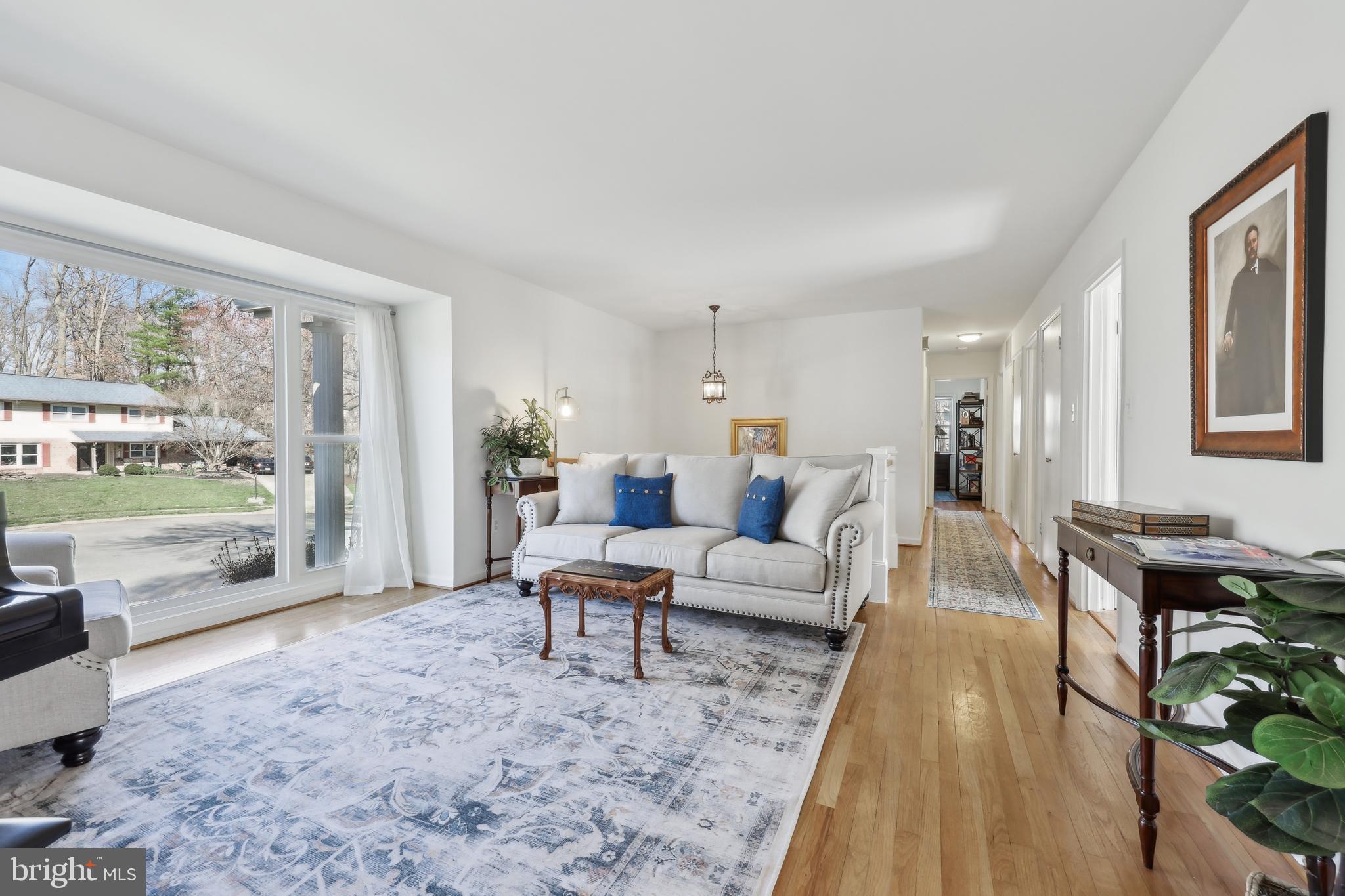 3819 POE COURT