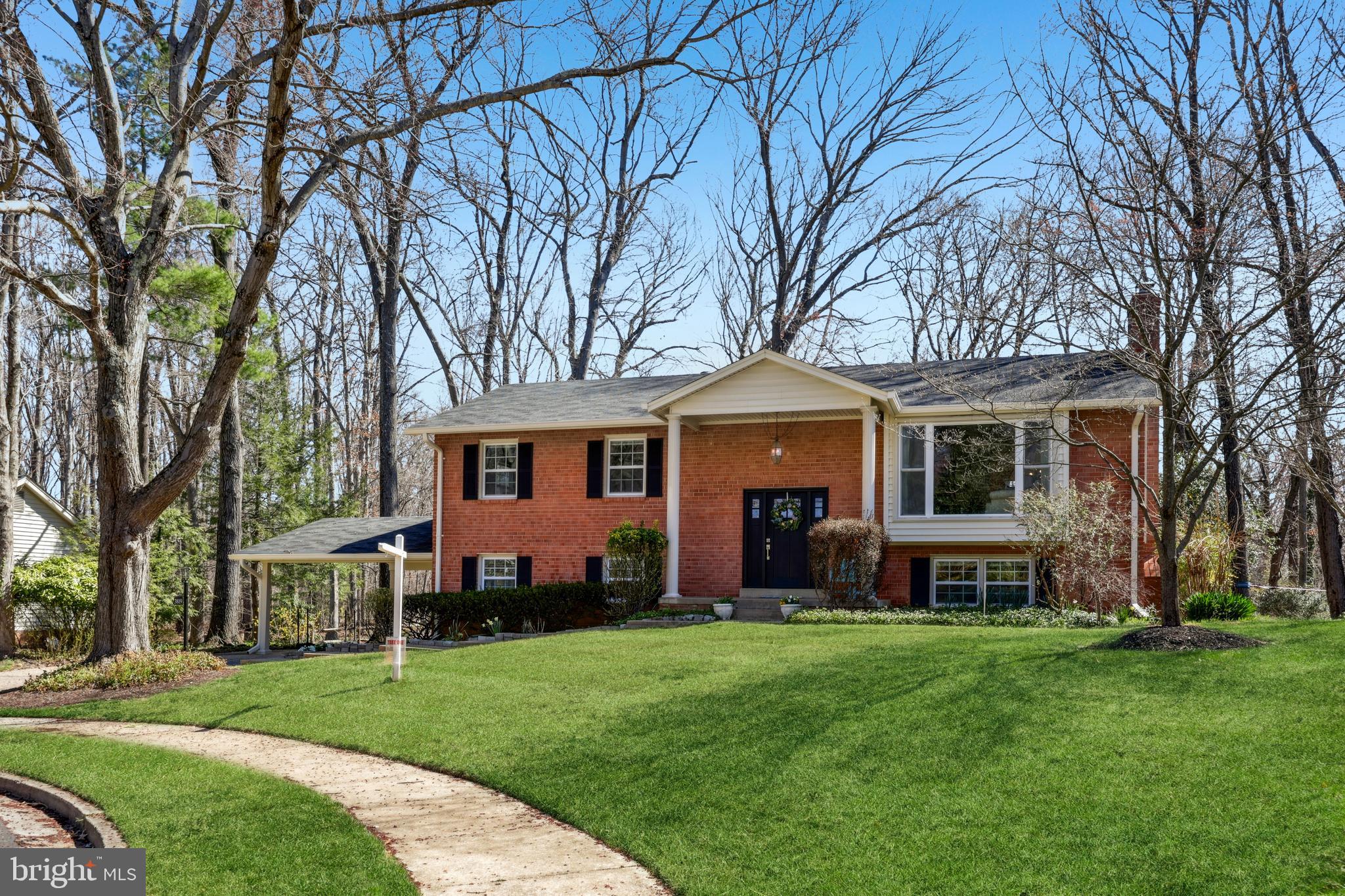 3819 POE COURT