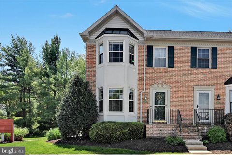 Photo of 339 Cobblestone Lane, LANCASTER, PA 17601 (MLS # PALA2087708)