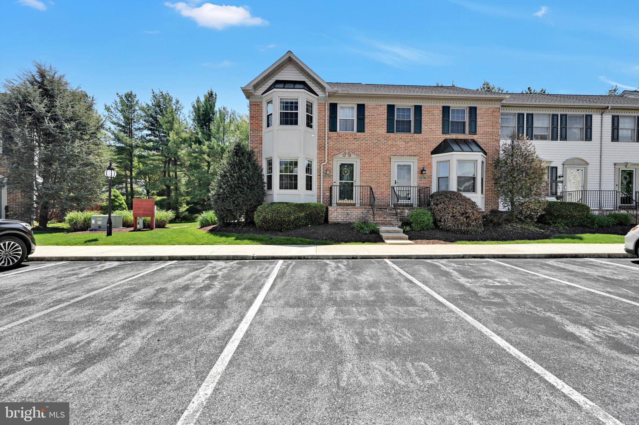 339 COBBLESTONE LANE