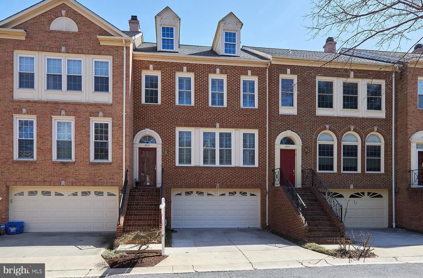 WHITLEY PARK CONDOMINIUM - Residential