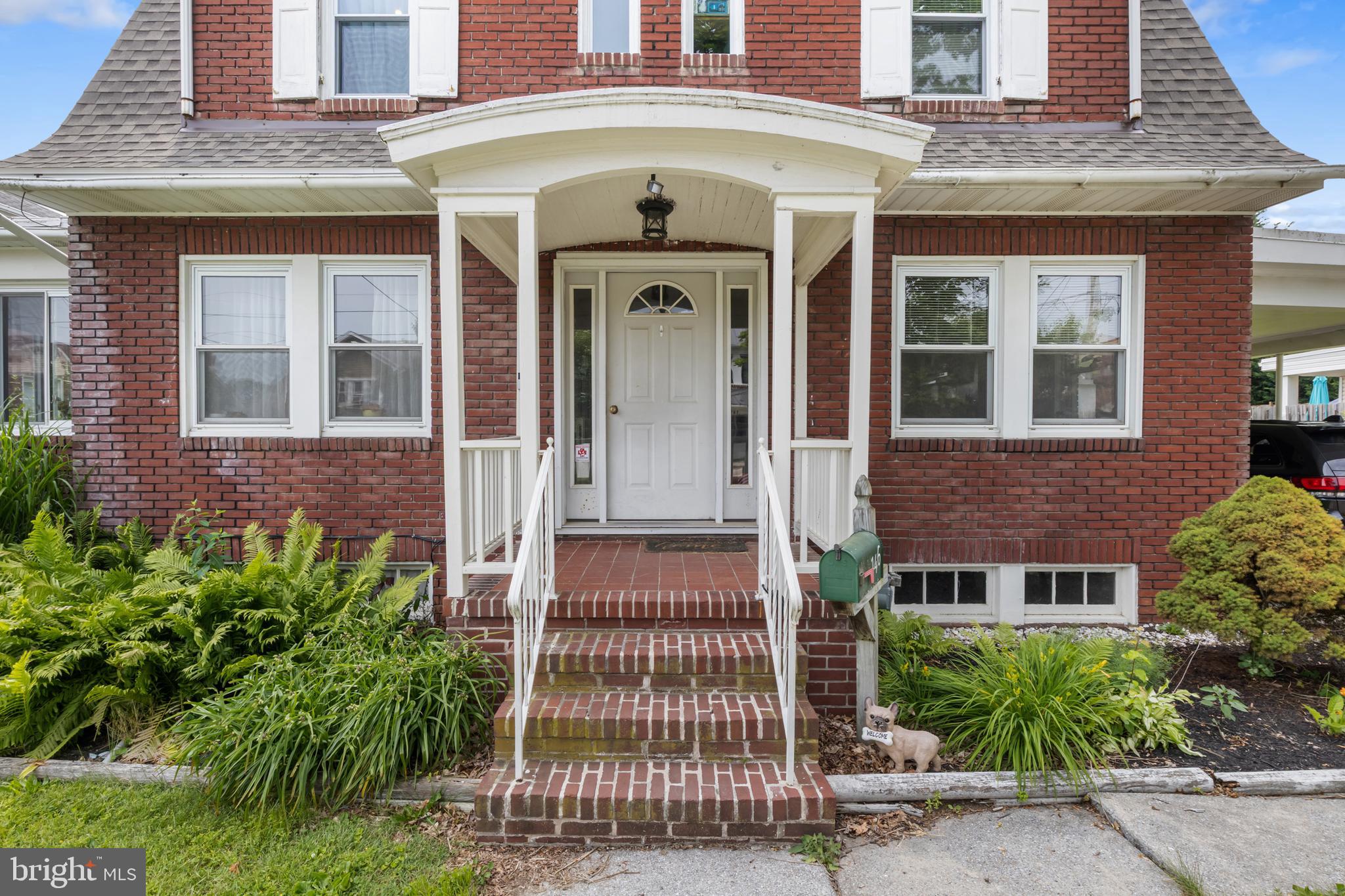 146 N WALNUT STREET
