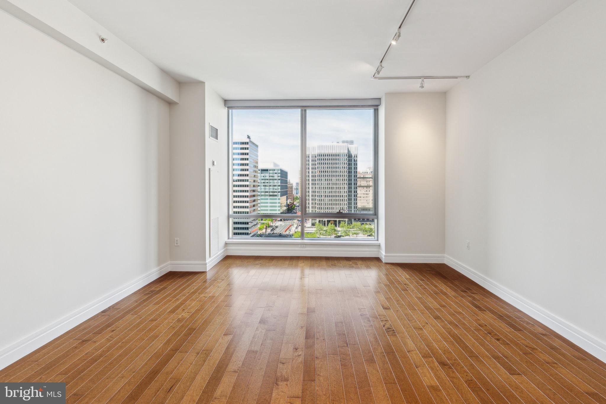 1414 S PENN SQUARE 14E