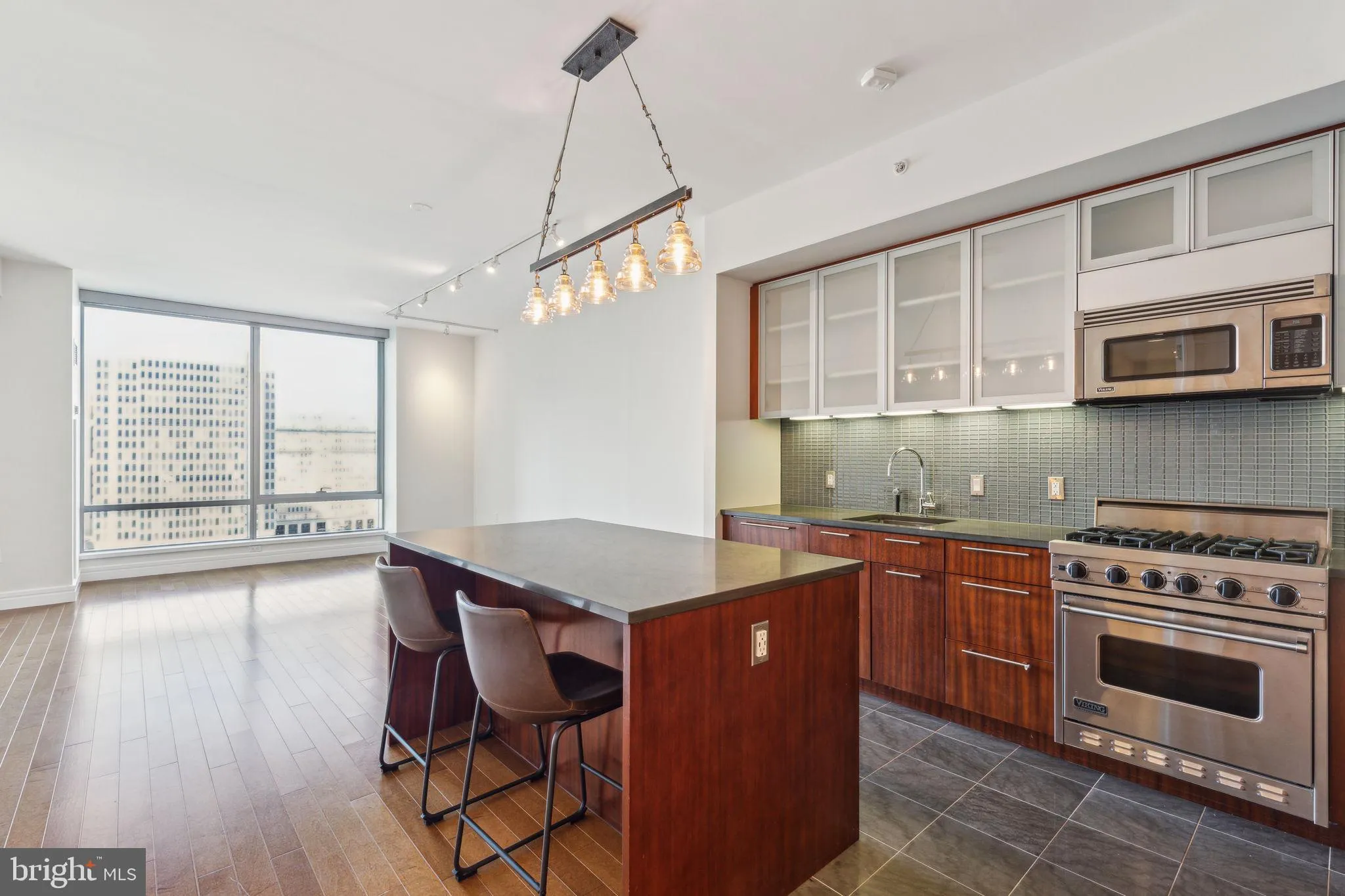 Philadelphia, Pennsylvania 19102, United States, 1 Bedroom Bedrooms, ,2 BathroomsBathrooms,Residential,Active,120578
