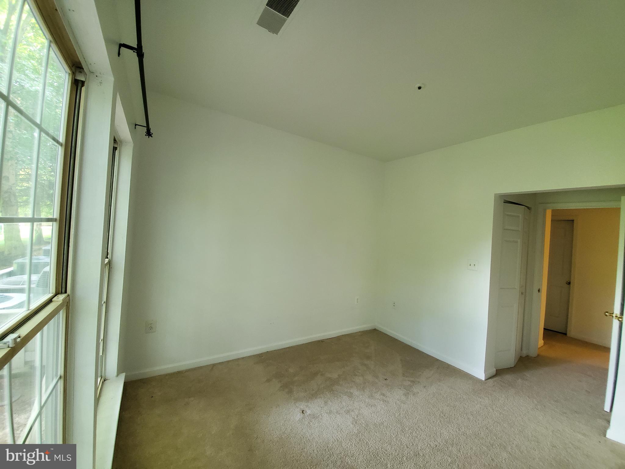 SILVERBROOK FARMS - Residential Lease