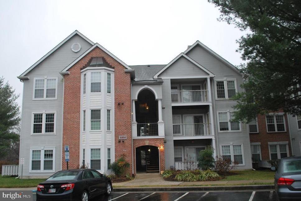 SILVERBROOK FARMS - Residential Lease
