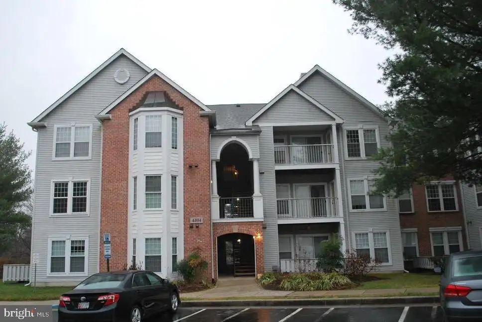 4404 Silverbrook Ln Unit E  