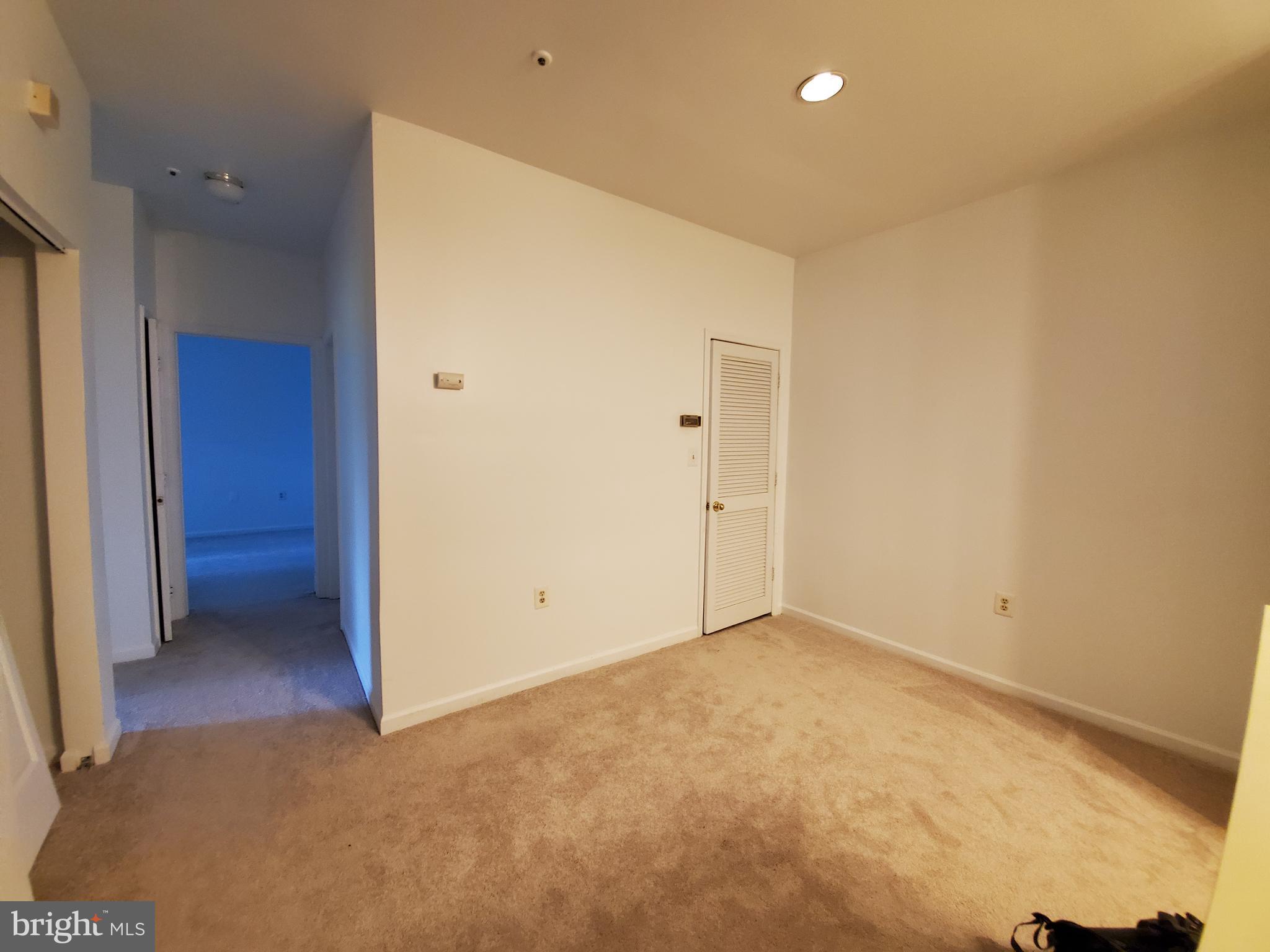 SILVERBROOK FARMS - Residential Lease