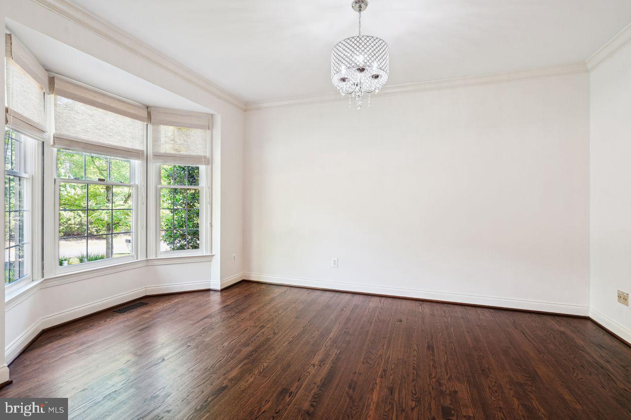 SULLY ESTATES - Residential